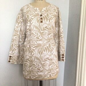Appleseed's Beige and White Leaf Print Top. NEW 3X